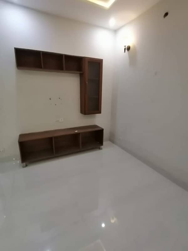5 MARLA BRAND NEW LUXURY EXCELLENT CONDITION GOOD FULL HOUSE FOR RENT IN BB BLOCK BAHRIA TOWN LAHORE 12
