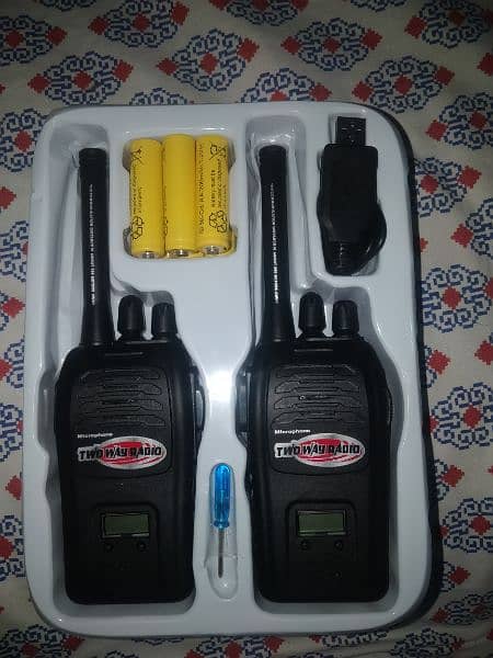 walkie talkie wireless rechargeable 5