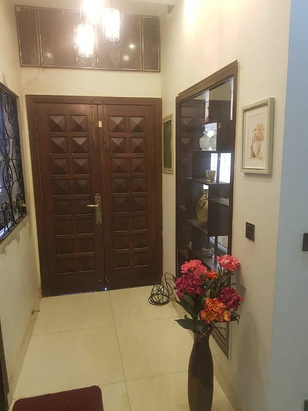 LOWER PORTION OF 10 MARLA LIKE A BRAND NEW GOOD EXCELLENT CONDITION HOUSE FOR RENT IN OVERSEAS A BLOCK BAHRIA TOWN LAHORE 30