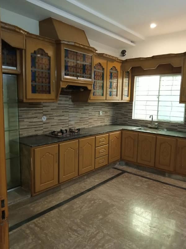 UPPER PORTION OF 5 MARLA LIKE A BRAND NEW CONDITION EXCELLENT GOOD HOUSE FOR RENT IN AA BLOCK BAHRIA TOWN LAHORE 6