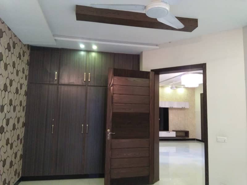 UPPER PORTION OF 5 MARLA LIKE A BRAND NEW CONDITION EXCELLENT GOOD HOUSE FOR RENT IN AA BLOCK BAHRIA TOWN LAHORE 16