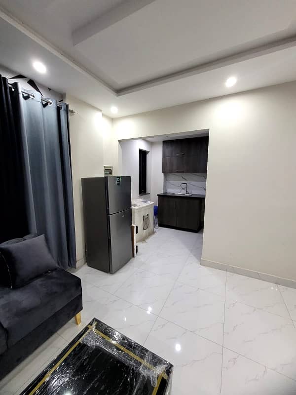 1 BED BRAND NEW FULLY FURNISHED LUXURY IDEAL EXCELLENT FLAT FOR RENT IN BAHRIA TOWN LAHORE 4
