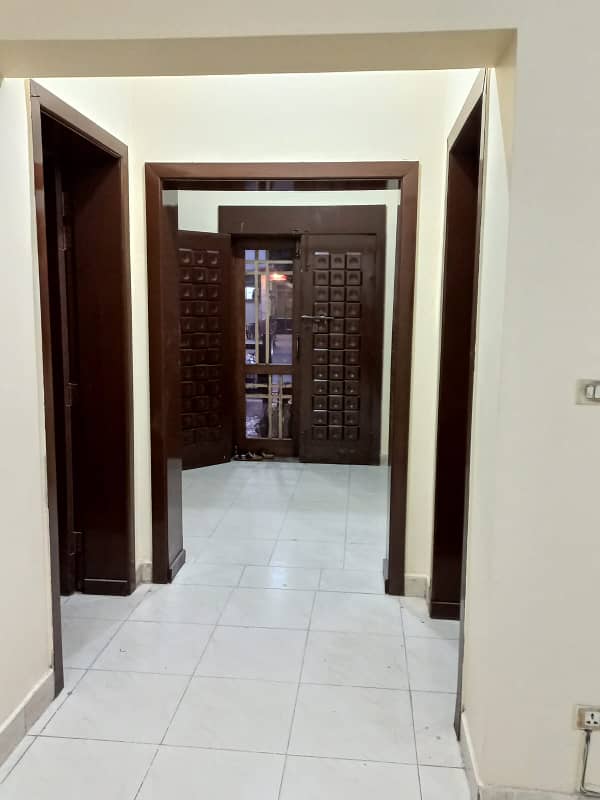 8 MARLA EXCELLENT IDEAL LUXURY CONDITION GOOD HOUSE FOR RENT IN SAFARI VILLAS BAHRIA TOWN LAHORE 12