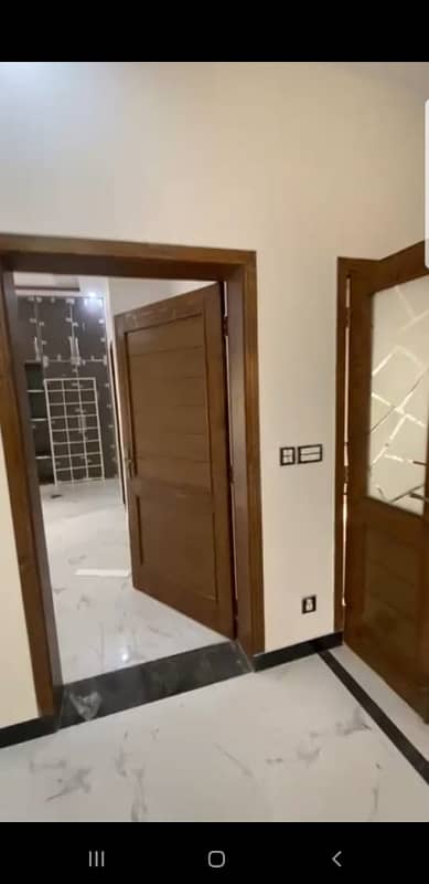 10 MARLA LIKE A NEW CONDITION LUXURY EXCELLENT GOOD UPPER PORTION HOUSE FOR RENT IN OVERSEAS B BLOCK BAHRIA TOWN LAHORE 25