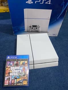 playstation 4 glacier white with GTA 5 LE 0