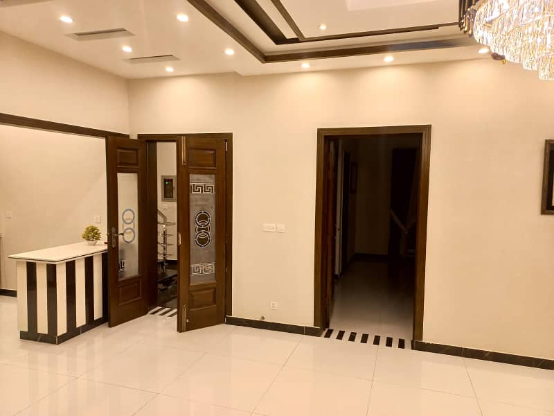 UPPER PORTION OF 10 MARLA BRAND NEW LUXURY CONDITION EXCELLENT GOOD FOR RENT IN AWAIS QARNI BLOCK BAHRIA TOWN LAHORE 5