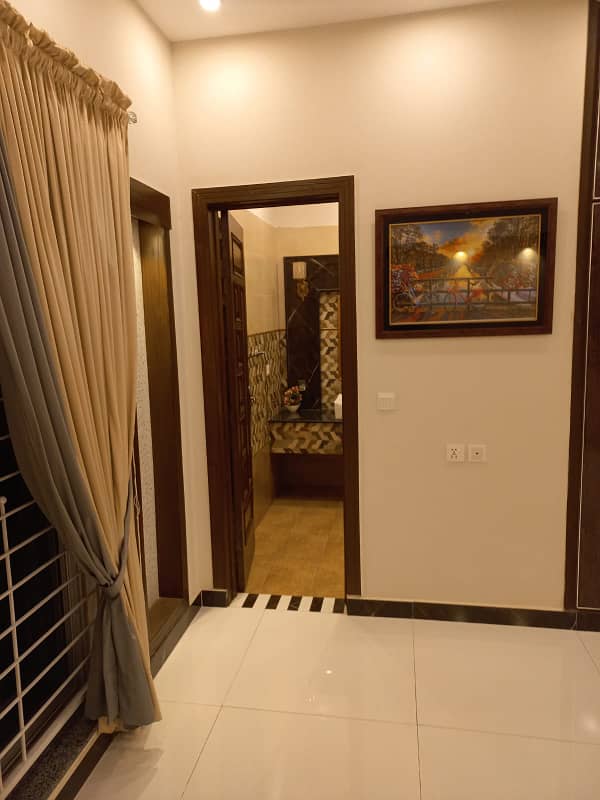 UPPER PORTION OF 10 MARLA BRAND NEW LUXURY CONDITION EXCELLENT GOOD FOR RENT IN AWAIS QARNI BLOCK BAHRIA TOWN LAHORE 9