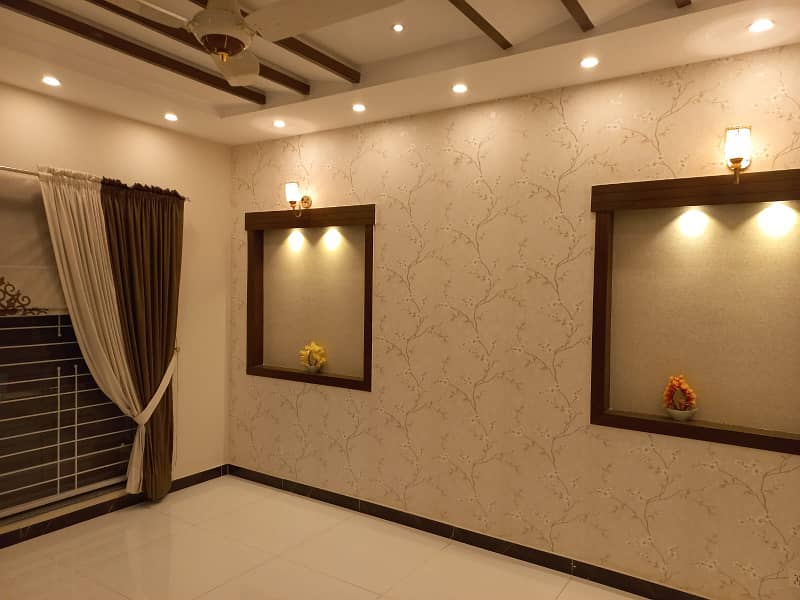 UPPER PORTION OF 10 MARLA BRAND NEW LUXURY CONDITION EXCELLENT GOOD FOR RENT IN AWAIS QARNI BLOCK BAHRIA TOWN LAHORE 24