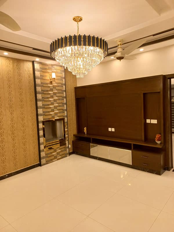 UPPER PORTION OF 10 MARLA BRAND NEW LUXURY CONDITION EXCELLENT GOOD FOR RENT IN AWAIS QARNI BLOCK BAHRIA TOWN LAHORE 29