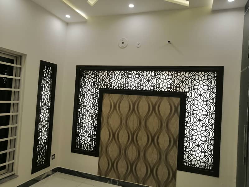 5 MARLA BRAND NEW LUXURY EXCELLENT GOOD CONDITION IDEAL FULL HOUSE FOR RENT IN AA BLOCK BAHRIA TOWN LAHORE 2