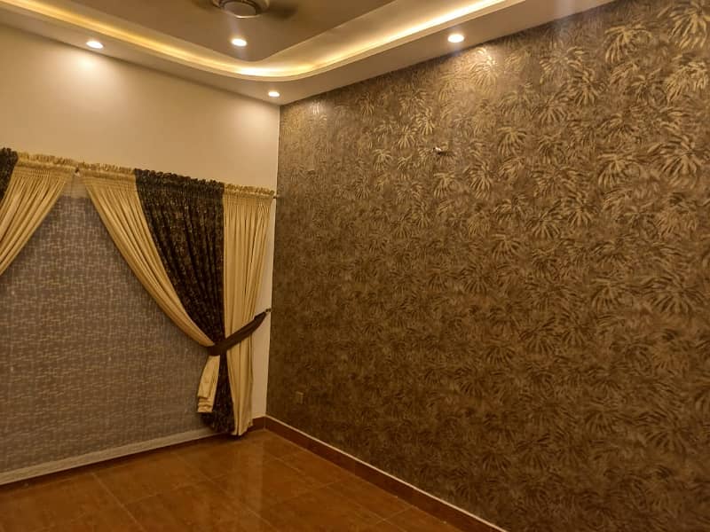 UPPER PORTION OF 10 MARLA BRAND NEW EXCELLENT CONDITION GOOD FOR RENT IN JASMINE BLOCK BAHRIA TOWN LAHORE 2