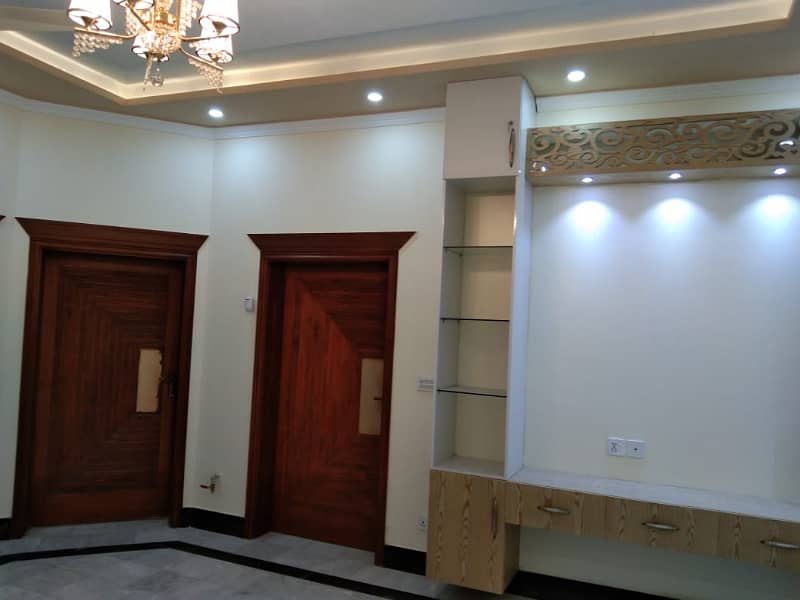 1 KANAL LIKE A BRAND NEW GOOD CONDITION EXCELLENT UPPER PORTION HOUSE FOR RENT IN OVERSEAS B BLOCK BAHRIA TOWN LAHORE 5