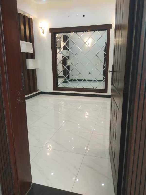 5 MARLA NEW CONDITION GOOD EXCELLENT IDEAL FULL HOUSE FOR RENT IN CC BLOCK BAHRIA TOWN LAHORE 3
