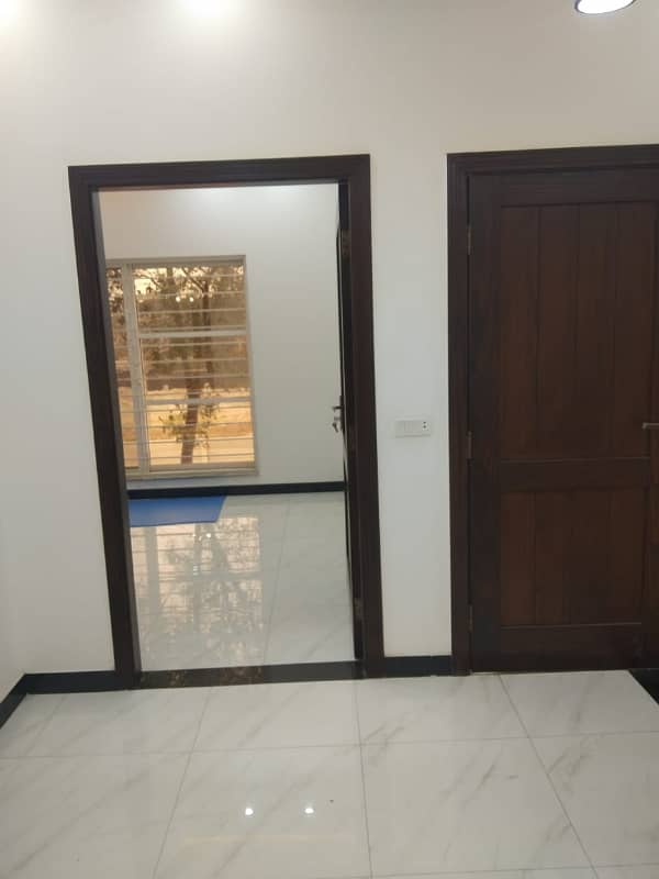 5 MARLA NEW CONDITION GOOD EXCELLENT IDEAL FULL HOUSE FOR RENT IN CC BLOCK BAHRIA TOWN LAHORE 9