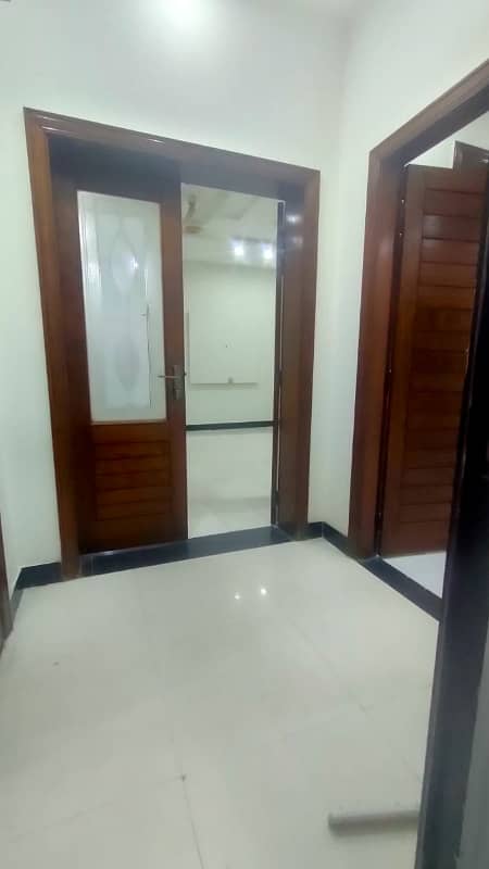 10 MARLA EXCELLENT LIKE A NEW CONDITION GOOD FULL HOUSE FOR RENT IN TULIP BLOCK BAHRIA TOWN LAHORE 26
