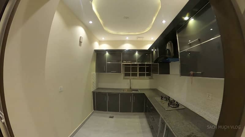 8 MARLA UPPER PORTION EXCELLENT NEW CONDITION GOOD HOUSE FOR RENT IN UMAR BLOCK BAHRIA TOWN LAHORE 3
