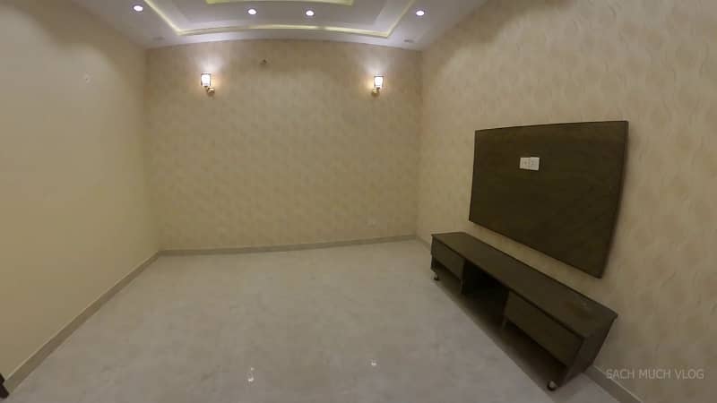 8 MARLA UPPER PORTION EXCELLENT NEW CONDITION GOOD HOUSE FOR RENT IN UMAR BLOCK BAHRIA TOWN LAHORE 21