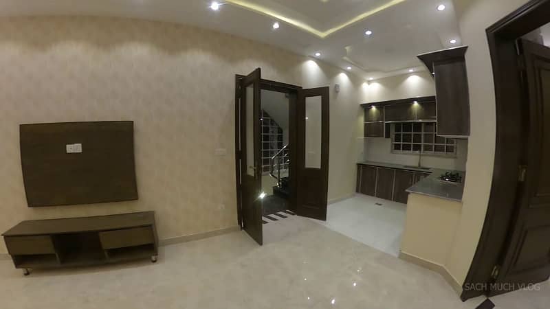 8 MARLA UPPER PORTION EXCELLENT NEW CONDITION GOOD HOUSE FOR RENT IN UMAR BLOCK BAHRIA TOWN LAHORE 22