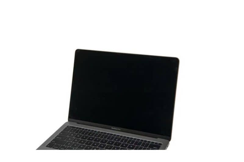 MacBook pro 2017  13 inches core i5 processor 8 GB Ram 256 GB SSD 4