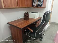 office table n chair 0