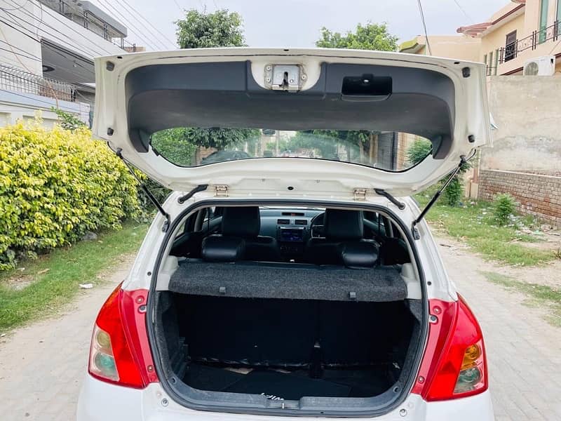 Suzuki Swift 2018 | Lahore registered GLX 3