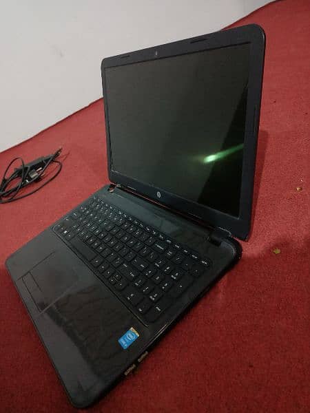 HP laptop for sell  ONLY CALL 03407837278 2