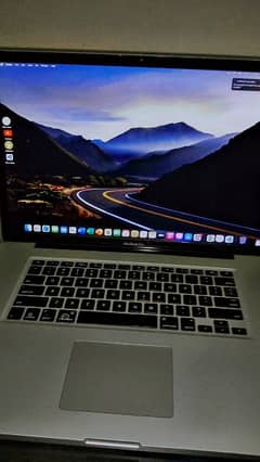 MacBook Pro 0