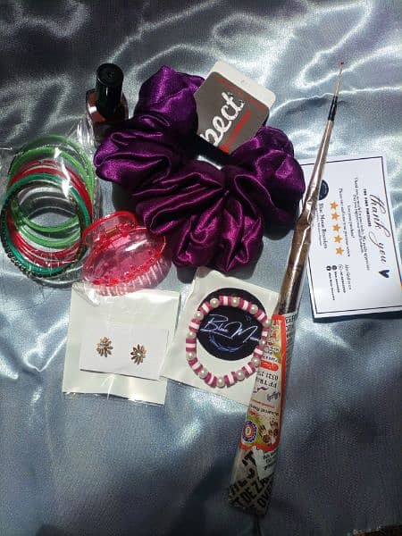 Gift box for girls, Gift items , Bracelet,churiyan, scanchy 3