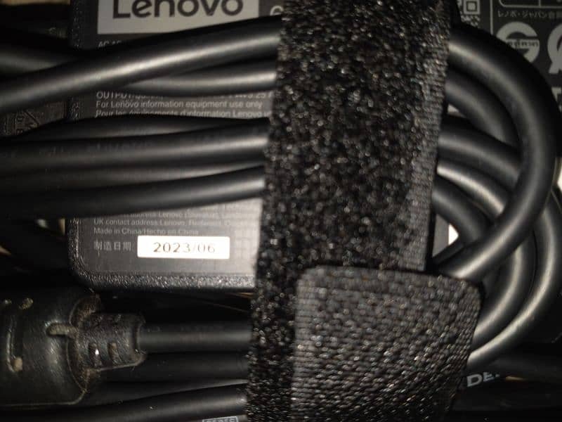 Lenovo v14 g3, i5 12th gen, 16gb ram, 256gb ssd, full hd, 6hrs backup 11