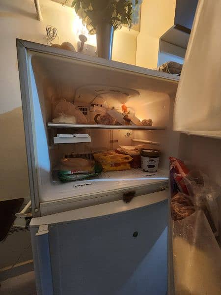 De-frost refrigerator 1