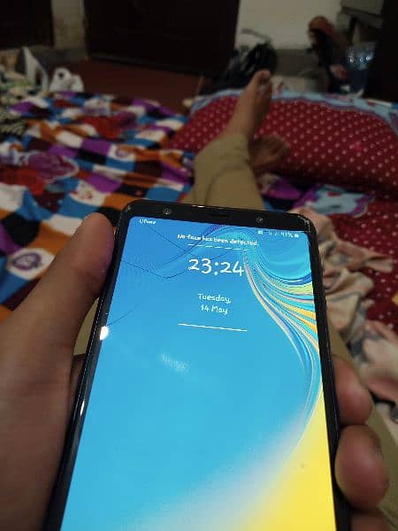 Samsung Galaxy A7 2018 3
