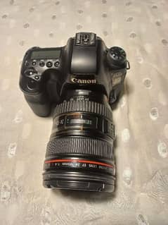 Canon 6d Mark ii with canon 24 105 4.0 mm lens