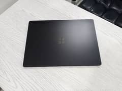 Microsoft laptop 3 core i7 10th gen quadcore 13.5 inch 2k touchscreen
