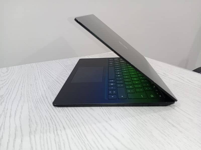 Microsoft laptop 3 core i7 10th gen quadcore 13.5 inch 2k touchscreen 10