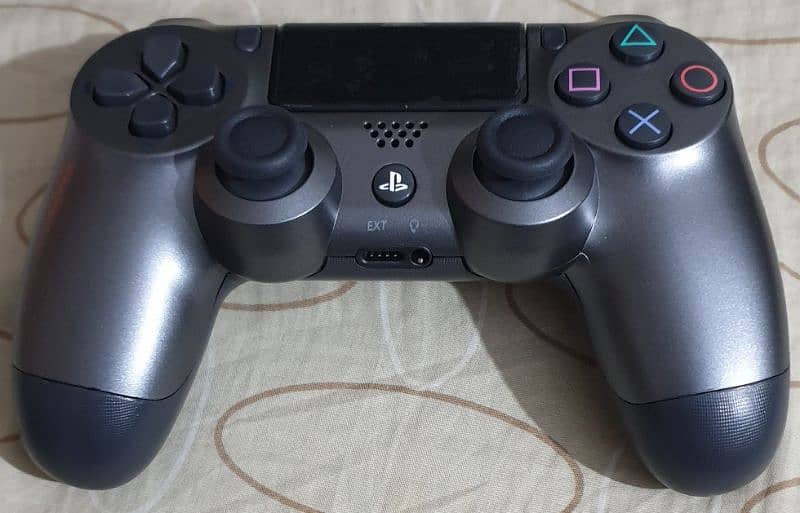 PS4 Controller is available for Sale on Reasonable Price 6