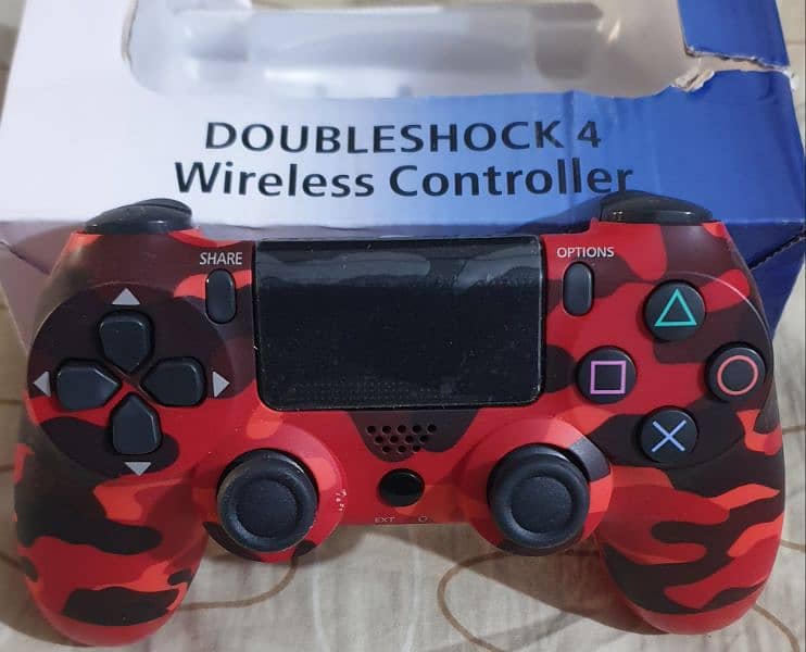 PS4 Controllers (04 qty. ) are available 4 Sale on Reasonable Price 7