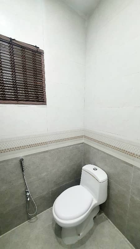 05 Marla Owner Build Used House For Sale In Revenue Cooperative Society A block Johar Town. 10