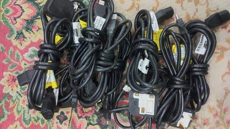 Branded Power cable with fuse and HDMI Cables 2