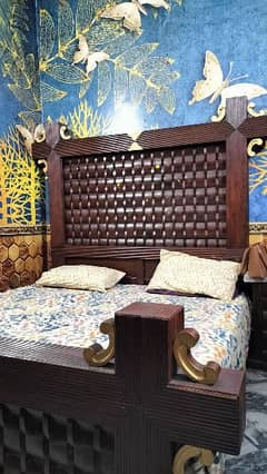 Bed set (siteables and dressing table )