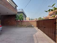 10 Marla Owner Build Used House For Sale In Johar Town