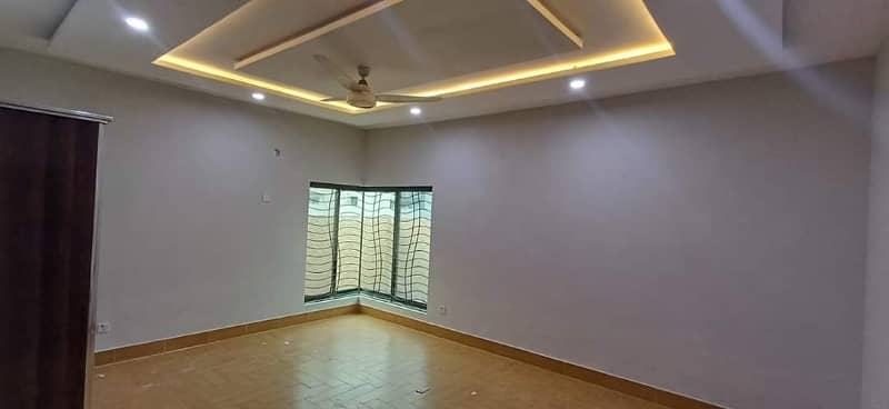 12 Marla Owner Build House For Sale In Johar Town 10