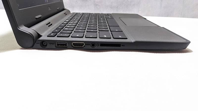 Dell Chromebook 11 p22t (touch) 3