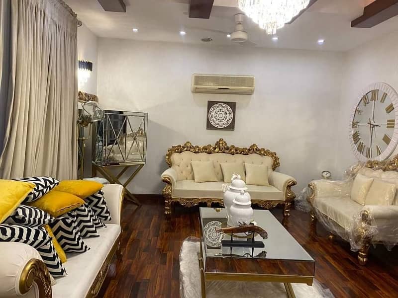 01 Kanal Modern Bungalow Owner Build Available For Sale In Abdalian Cooporative Society Johar Town. 10