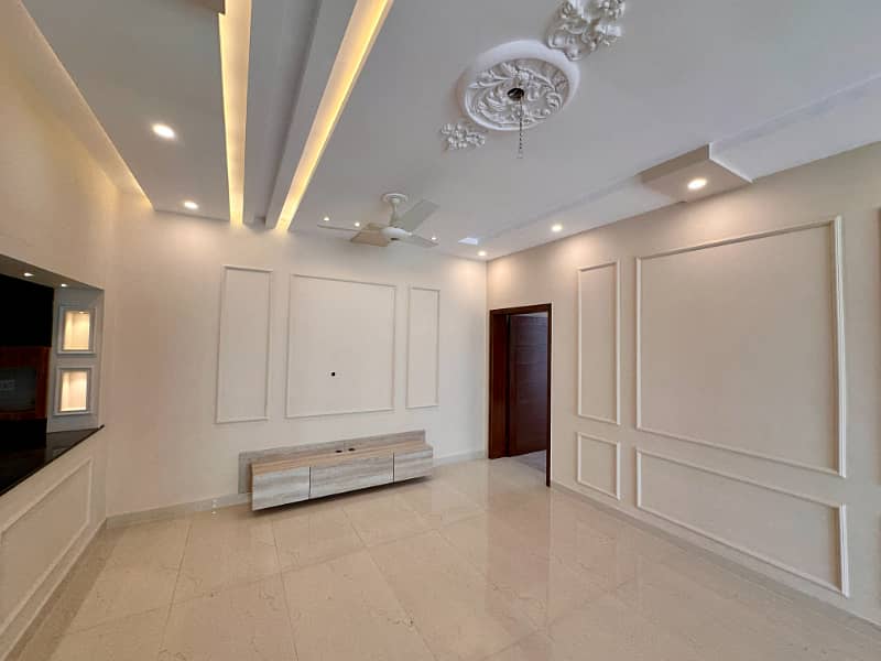 10 Marla Brand New House Is Available For Rent In PHASE 4 DHA, Lahore. 8