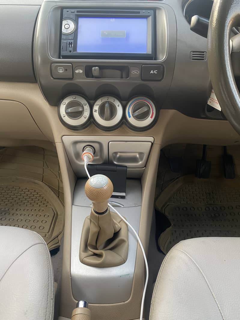 Honda city 2006 for sale in lahore 13