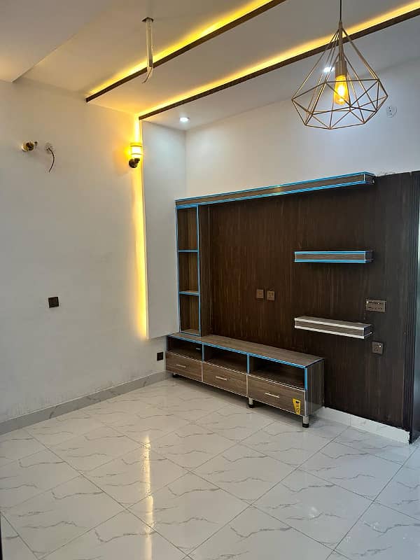 5 Marla Modern Design House For Sale In 
Dream Gardens
 Lahore Very Prime Location 15