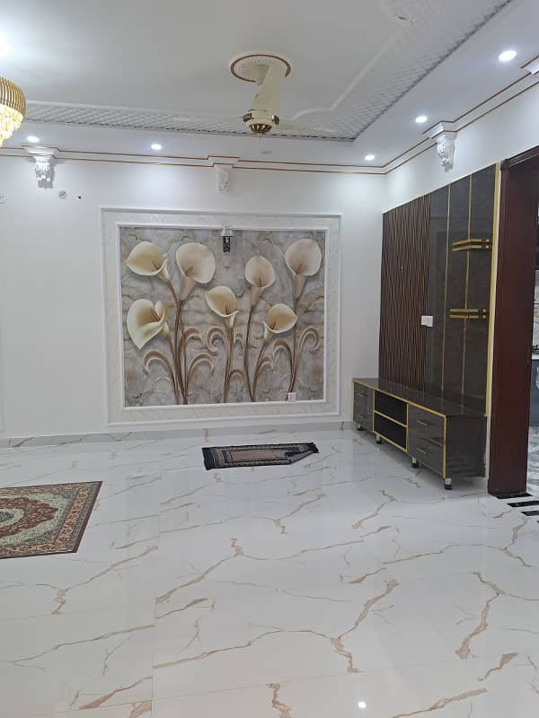 5 Marla Spanish House For Sale In 
Dream Gardens
 Lahore 4