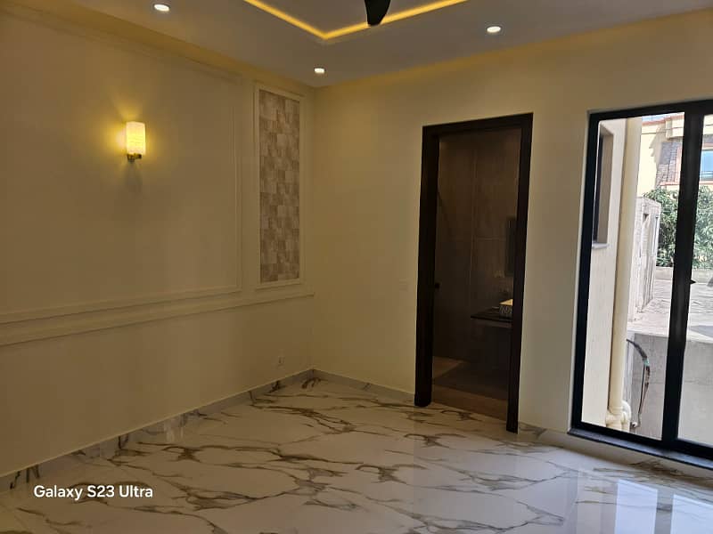 5 Marla Modern Design House For Sale In 
Dream Gardens
 Lahore 19