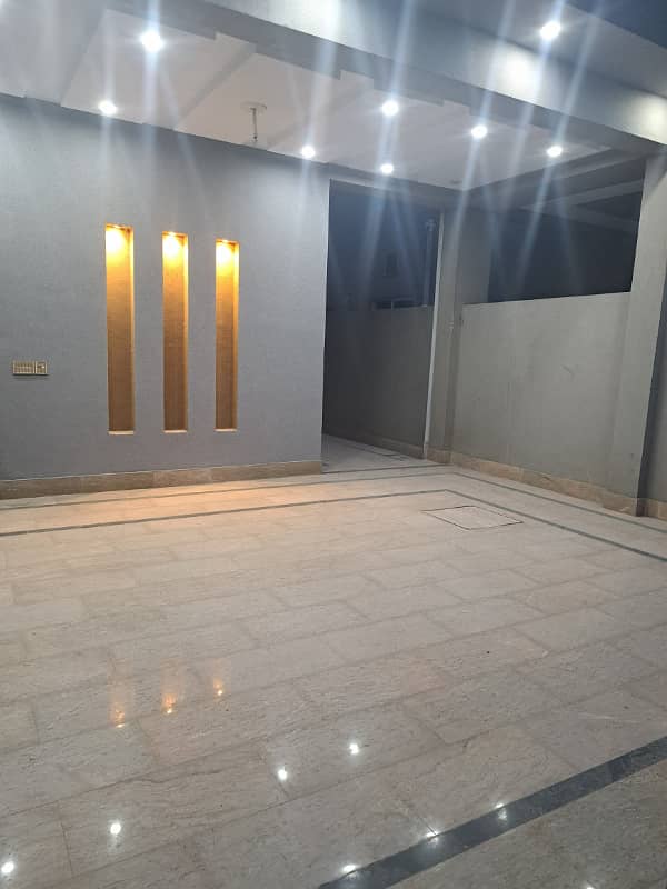 10 Marla Slightly Used House For Sale In 
Dream Gardens
 Lahore 1