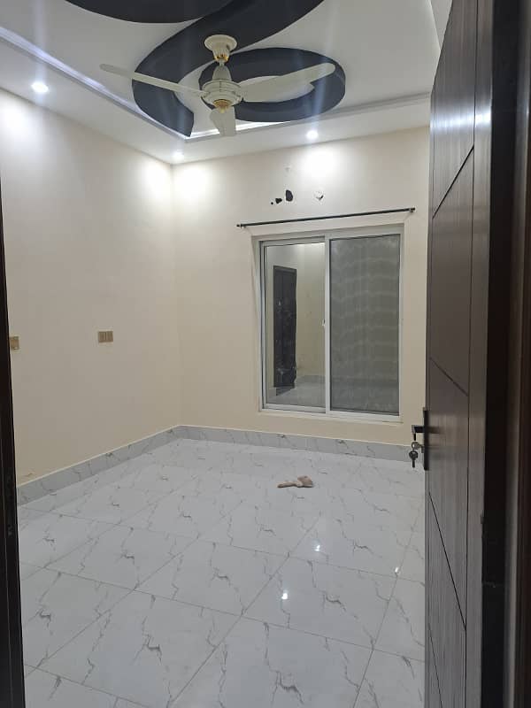 10 Marla Slightly Used House For Sale In 
Dream Gardens
 Lahore 16